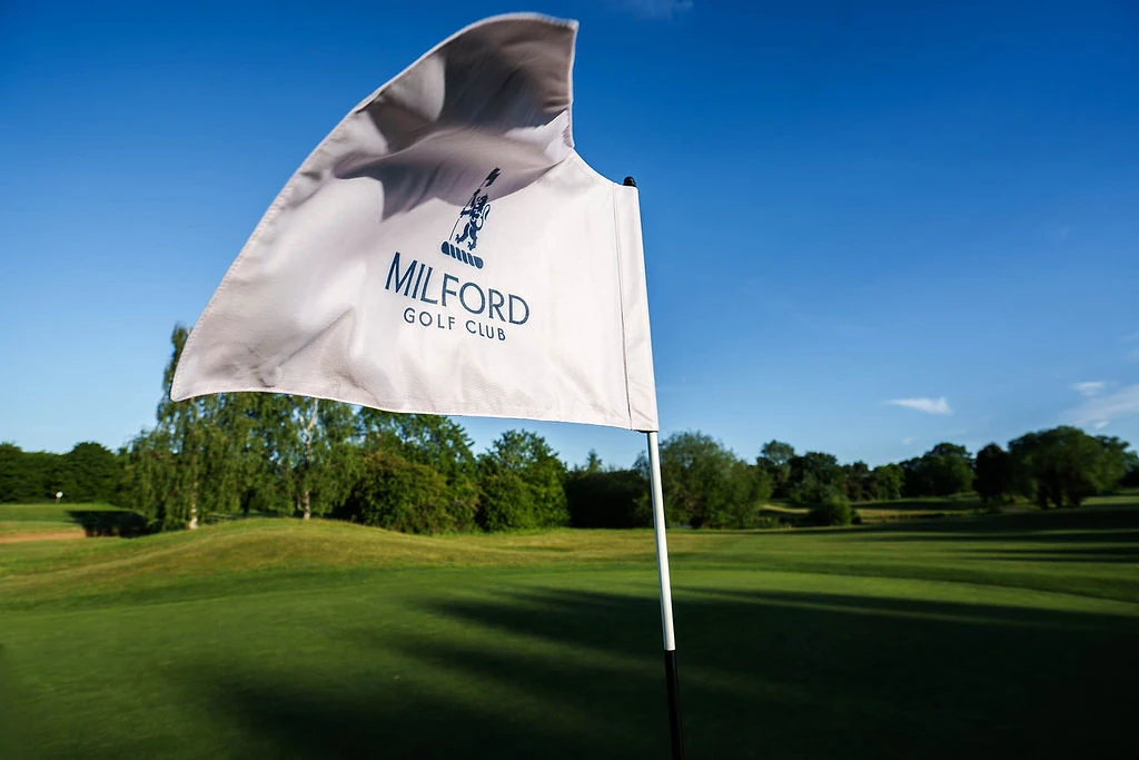 milford-golf-club-flag-on-green-34
