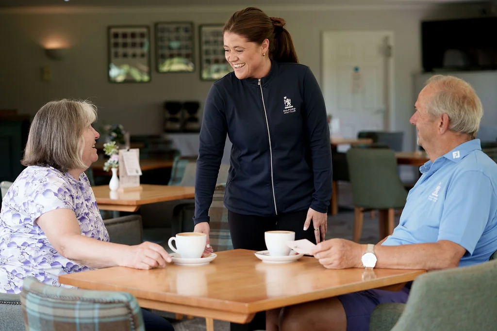 milford-golf-club-members-socialising